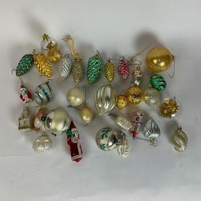Z585 Lot of Vintage German Glass Christmas Ornaments