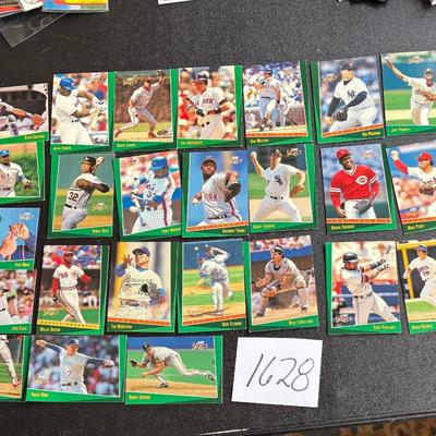 Score Select Baseball Cards