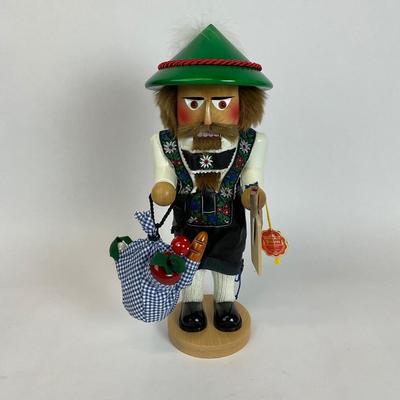 Z591 Wooden STEINBACK Bavarian Nutcracker Mountain Alps with Tag