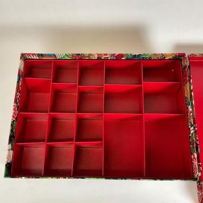 Z594 Christmas Ornament Storage Box