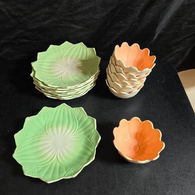 Fun dinnerware - Vegetable mugs and flower bowls with leaf plates
