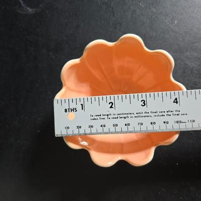 Fun dinnerware - Vegetable mugs and flower bowls with leaf plates