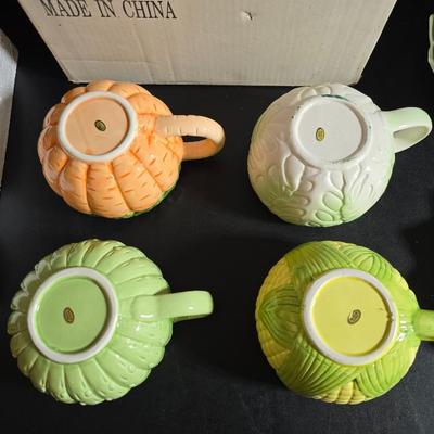 Fun dinnerware - Vegetable mugs and flower bowls with leaf plates