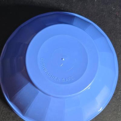 Huge lot of plastic kitchenware - Pitcher - water bottles - plastic food storage - Bowls and more