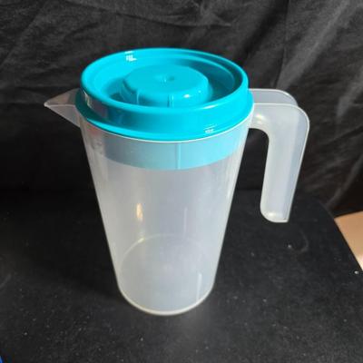 Huge lot of plastic kitchenware - Pitcher - water bottles - plastic food storage - Bowls and more