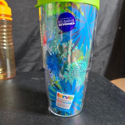 Huge lot of plastic kitchenware - Pitcher - water bottles - plastic food storage - Bowls and more