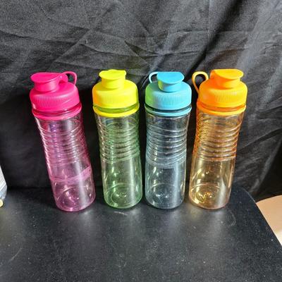 Huge lot of plastic kitchenware - Pitcher - water bottles - plastic food storage - Bowls and more