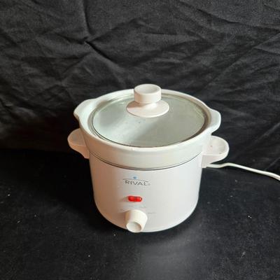 Small Rival crockpot with glass lidded leftover containers, quilted hot pads, spoon rest and more