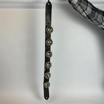 Z705 Large Vintage Leather Sleigh Bells