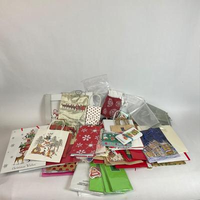 Z707 Large Assortment of Christmas Gift Bags