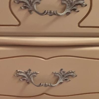 Vintage 4 Drawer Dresser