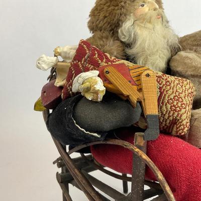 Z710 Pair of Vintage Santa Figures with Chairs