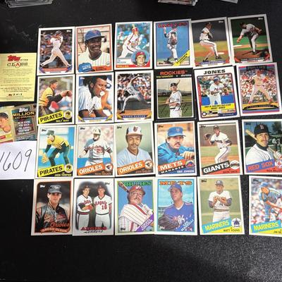 Topps Baseball Cards