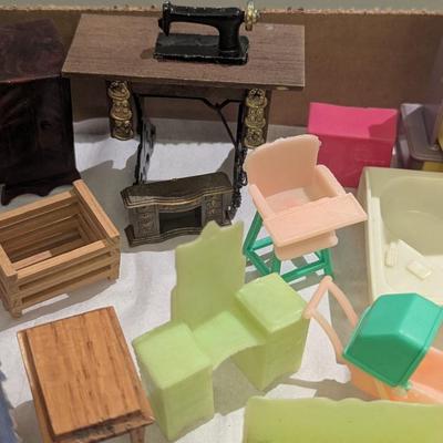 Vintage Wood & Plastic Dollhouse Furniture #3