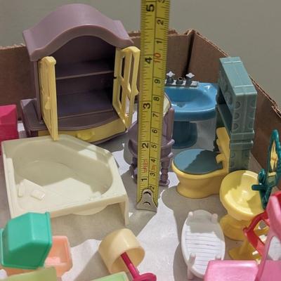 Vintage Wood & Plastic Dollhouse Furniture #3