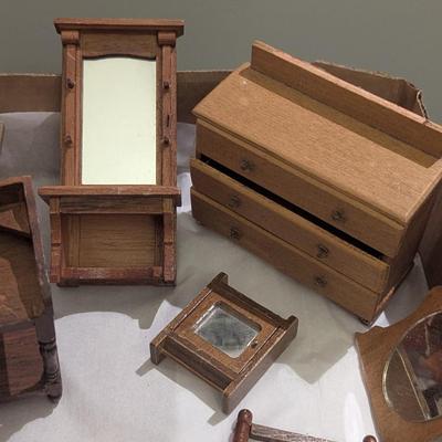 Vintage Wooden Dollhouse Furniture #4