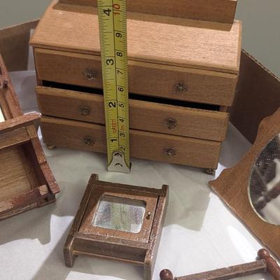 Vintage Wooden Dollhouse Furniture #4