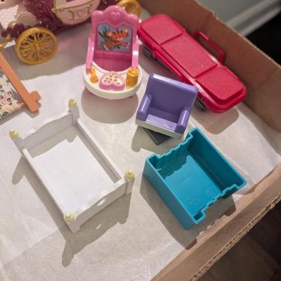 Vintage Plastic Dollhouse Furniture #5