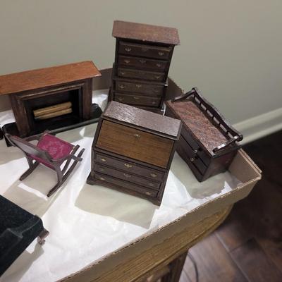 Vintage Wooden Dollhouse Furniture #6