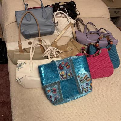 More New Ladies Purses 348