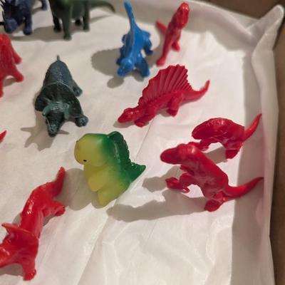 Plastic Dinosaurs Figures #1