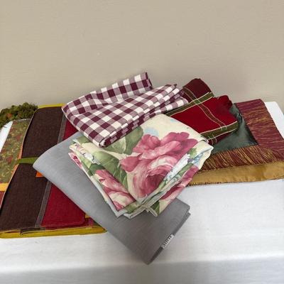 Sale Photo Thumbnail #194: .