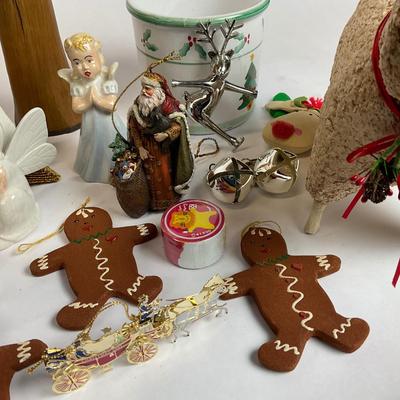 Z716 Gingerbread Christmas Holiday Decor