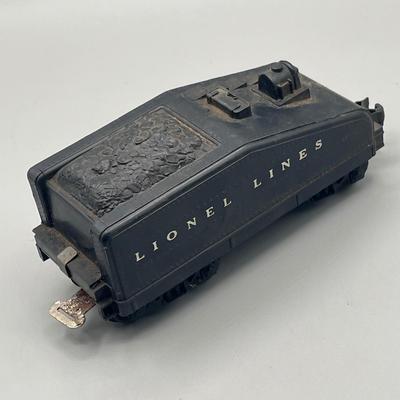 Lot 231: Vintage Lionel Train O-Gauge Locomotives and Tenders