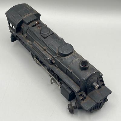 Lot 231: Vintage Lionel Train O-Gauge Locomotives and Tenders