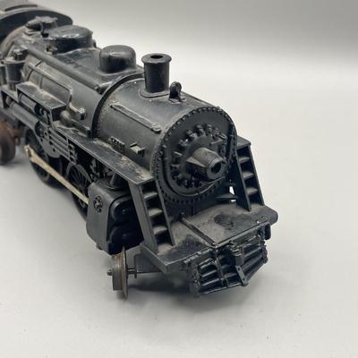 Lot 231: Vintage Lionel Train O-Gauge Locomotives and Tenders