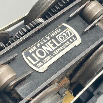 Lot 231: Vintage Lionel Train O-Gauge Locomotives and Tenders