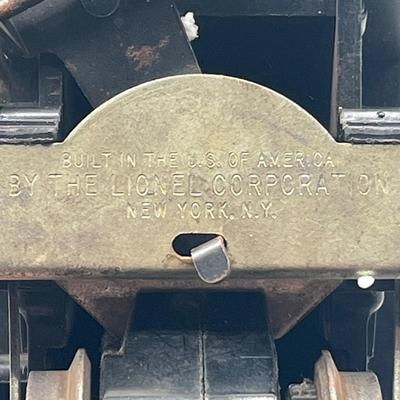 Lot 231: Vintage Lionel Train O-Gauge Locomotives and Tenders