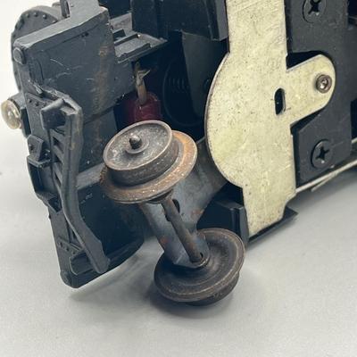 Lot 231: Vintage Lionel Train O-Gauge Locomotives and Tenders