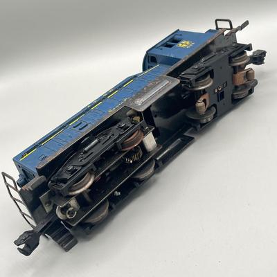 Lot 232: Vintage Lionel Train O-Gauge Santa Fe 634 Locomotive