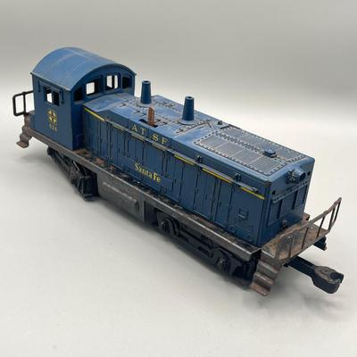 Lot 232: Vintage Lionel Train O-Gauge Santa Fe 634 Locomotive