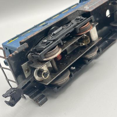 Lot 232: Vintage Lionel Train O-Gauge Santa Fe 634 Locomotive