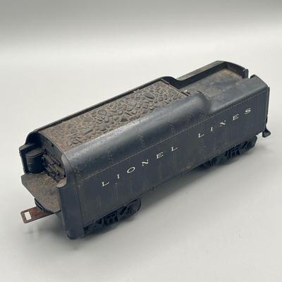 Lot 233: Vintage Lionel Train Post War 2046 Engine Locomotive with 2046w Tender