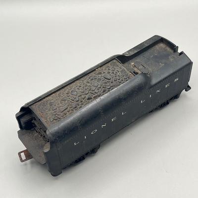 Lot 233: Vintage Lionel Train Post War 2046 Engine Locomotive with 2046w Tender