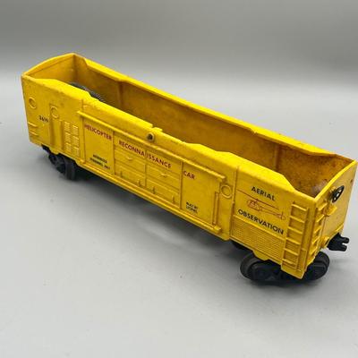 Lot 235: Vintage Lionel Train O-Gauge Cars