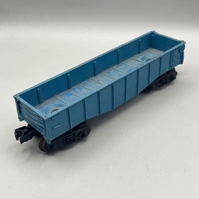Lot 235: Vintage Lionel Train O-Gauge Cars