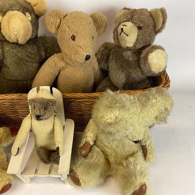 Z729 Lot of Vintage Large Teddy Bears with Wicker Basket