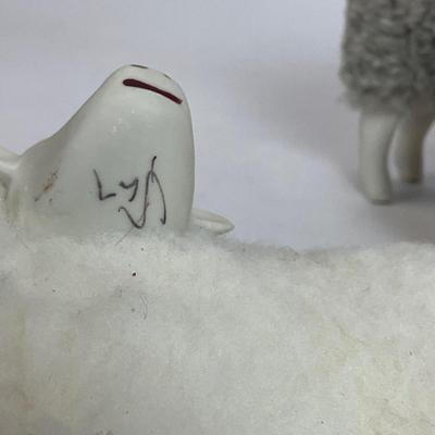 Z736 Handmade and Signed Sheep Figures