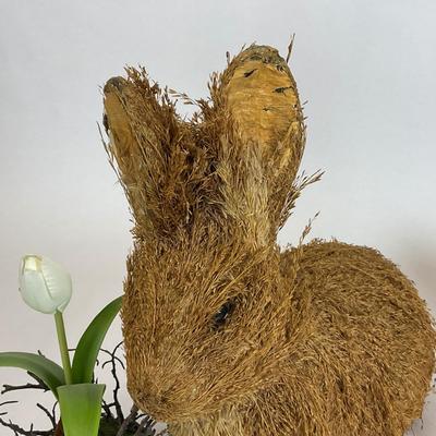 Z737 Lot of Sisal Rabbit and Spring Decor