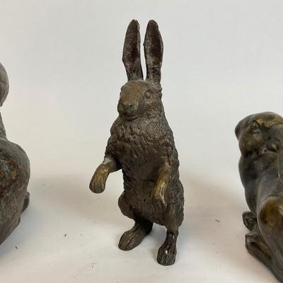 Z738 Rabbit Figures and Lamp