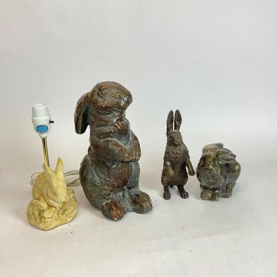 Z738 Rabbit Figures and Lamp