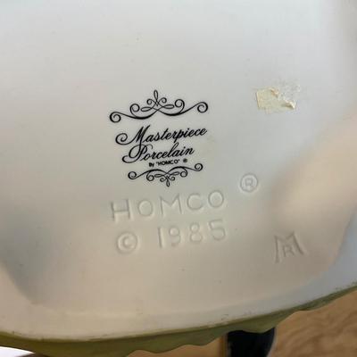 Z742 Vintage Country Rabbit Figures Lot