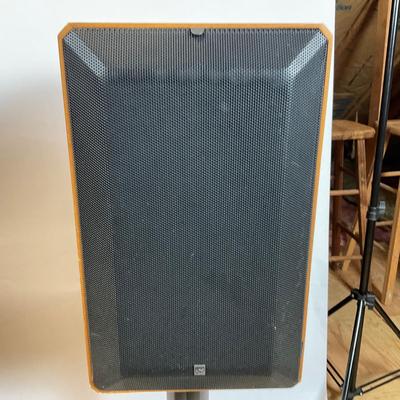 Z747 Vintage ADS L570-2 Book Shelf Speakers with Omni Mount Stands