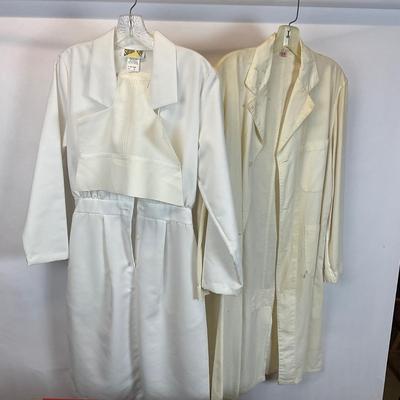 Z750 Vintage Nurse Outfit and Traveling Chest