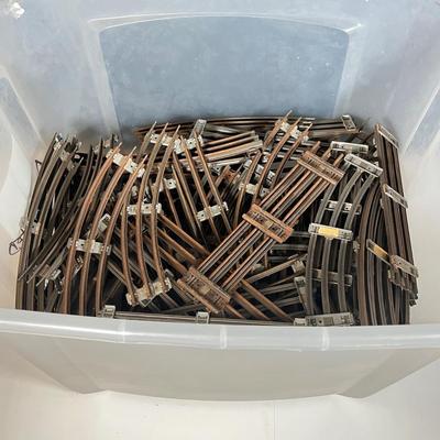 Lot 433: Lionel Train O-Gauge Track