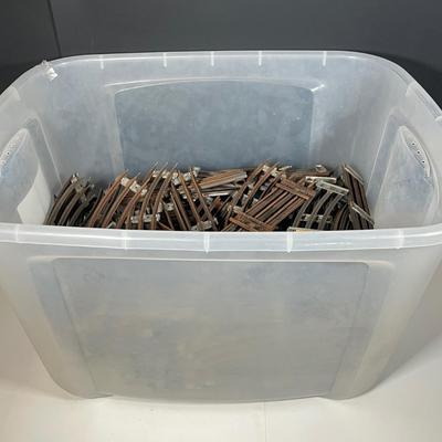 Lot 433: Lionel Train O-Gauge Track